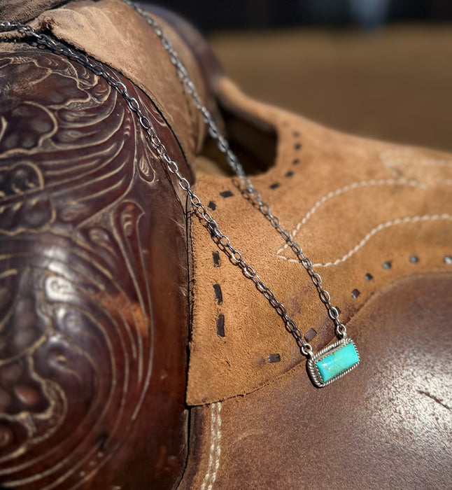 NAVAJO HANDMADE KINGMAN TURQUOISE BAR NECKLACE - JOHNNY DIXON
