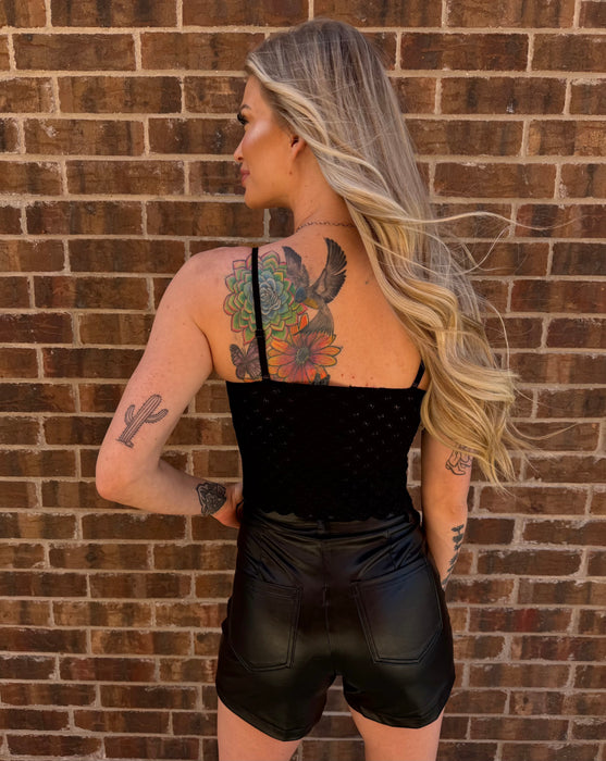 BLACK LACE FLOWER CROP TOP