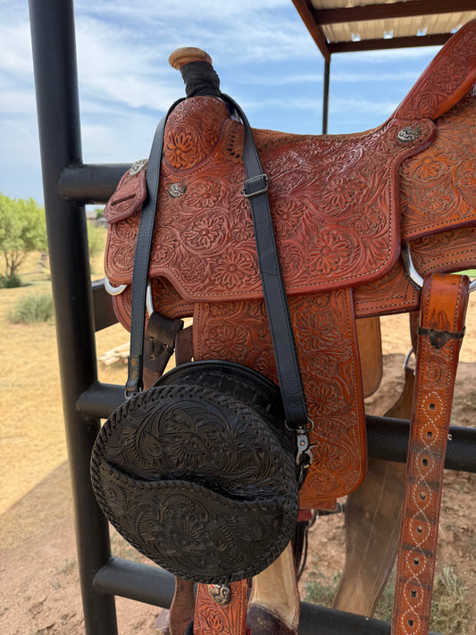 BLACK CANTEEN LEATHER BAG