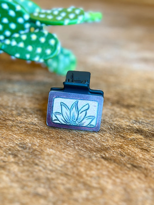 WESTERN SUNFLOWER BLACK LEATHER CLIP