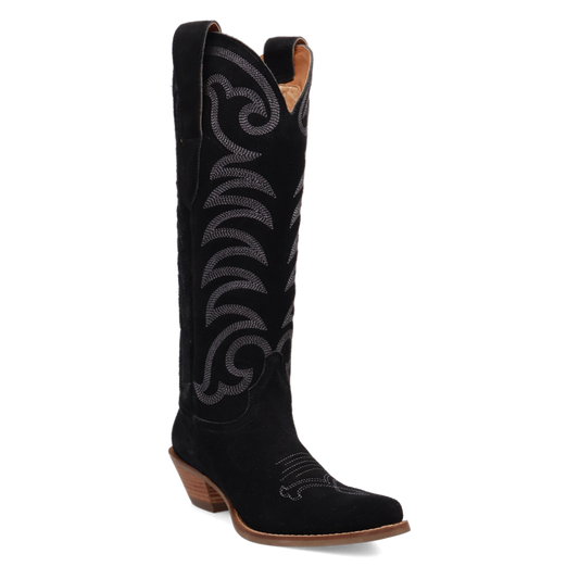 MOVIN ON BLACK BOOTS
